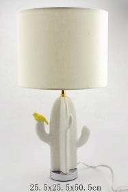 lampe de table en céramique de cactus
